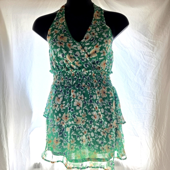 Gorgeous Green Sundress 💚 - Picture 1 of 9